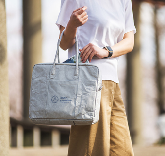 THINK AEROブリーフケース新色「グレー」