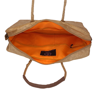 THINK AERO「クラフトブラウン」の内側